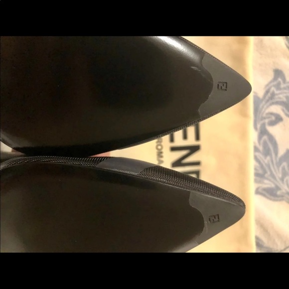 FENDI shoes. - Picture 7 of 9